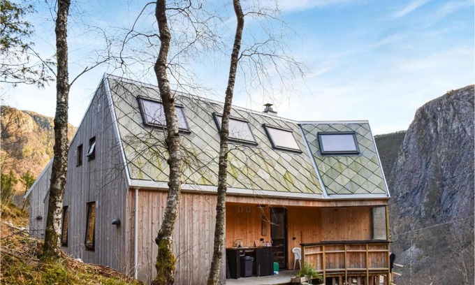 Suldal House | 4 Bedroom Gorgeous Home In Erfjord