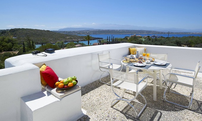 Livadi Villa | 4 bedroom vintage villa, 15 meters away from the beach