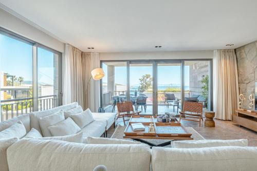 Bodrum City Center House | 4-Bedroom Luxury Villa in 5 Star Resort Seafront