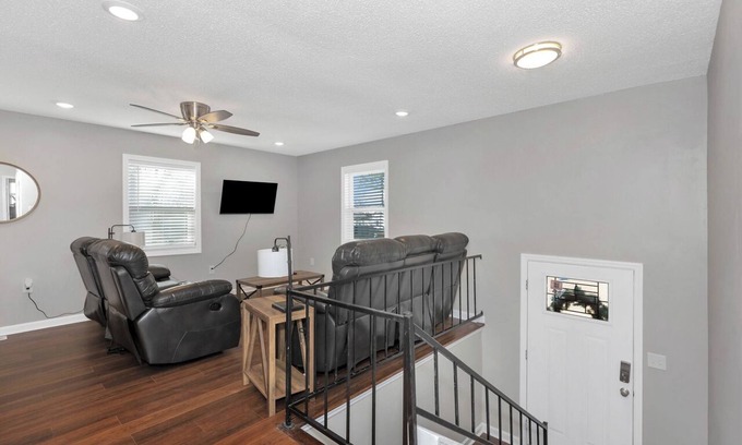 Huntsville House | 4 Bedroom w/Dedicated Workspace