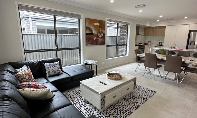 Catherine Field House | 4 bedrooms beautiful house