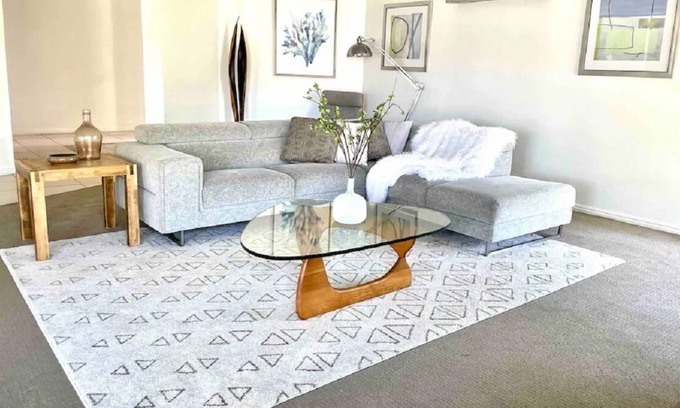Runaway Bay House | 4 BR Home in Runaway Bay Close to Sports Complex