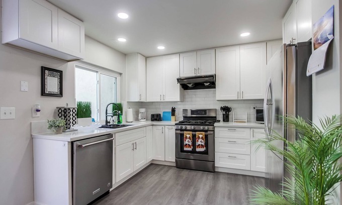 Clairemont Mesa House | 4-BR, Pool/Tub, King Bed, Garage, Prime Location!