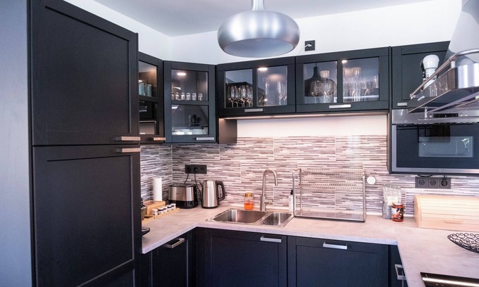 Cak House | 4 Cats Shelter Apartments