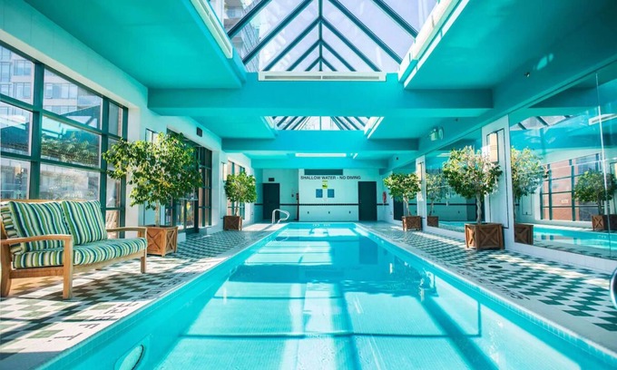 Bloor-Yorkville Hotel | 4 Comfortable Rooms w/City & Park Views – Central to Museums & Subway