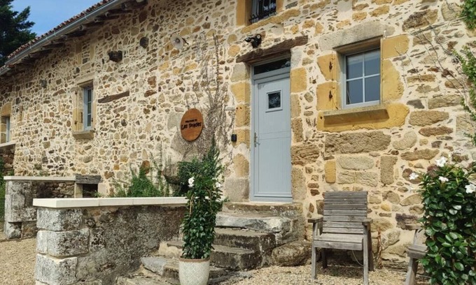Saint-Martin-de-Fressengeas Other | 4 bed Farm House in st Martin des Fressengaes France