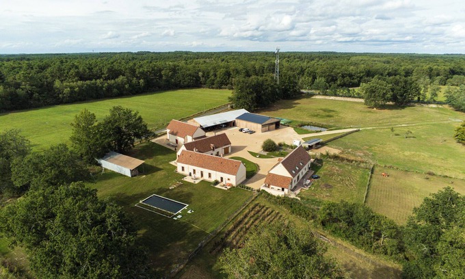 Pruniers-en-Sologne Other | 4 gîtes with swimming pool in Sologne