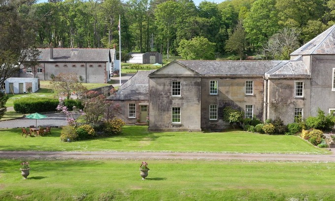Stranraer House | 4* House/Beautiful Sea Views/Woodland Walks/Dog Friendly