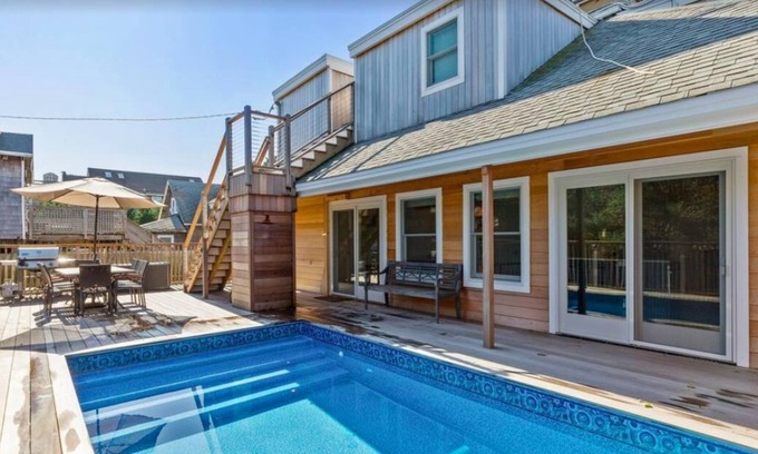 Ocean Bay Park House | 4 Houses from Ocean- Heated Pool Rooftop deck