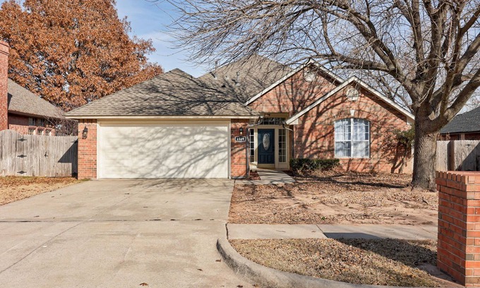 Norman House | 4 Miles to OU + Walking Trails