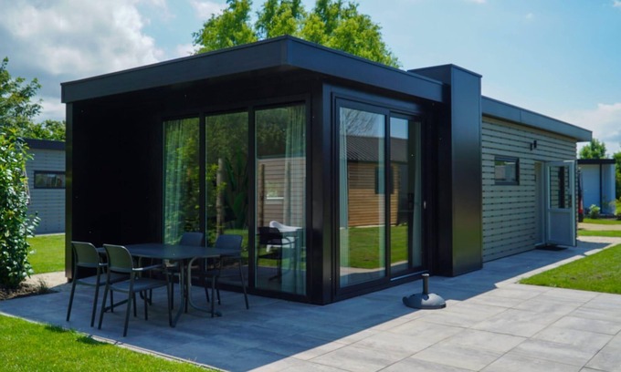 Vleteren House | 4-person chalet with modern interior and 2 bedrooms