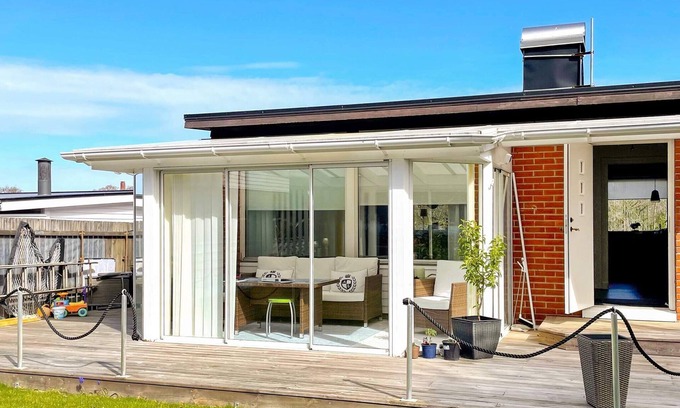 Stenungsund House | 4 person holiday home in STENUNGSUND