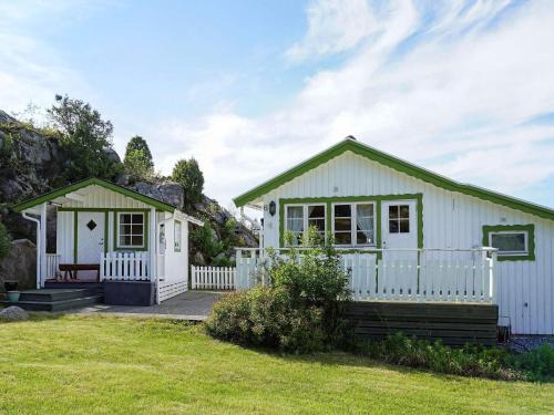 Lokholmen House | 4 person holiday home in STRÖMSTAD