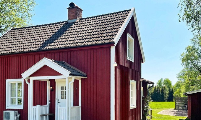 Norrhult-Klavrestrom House | 4 person holiday home in NORRHULT