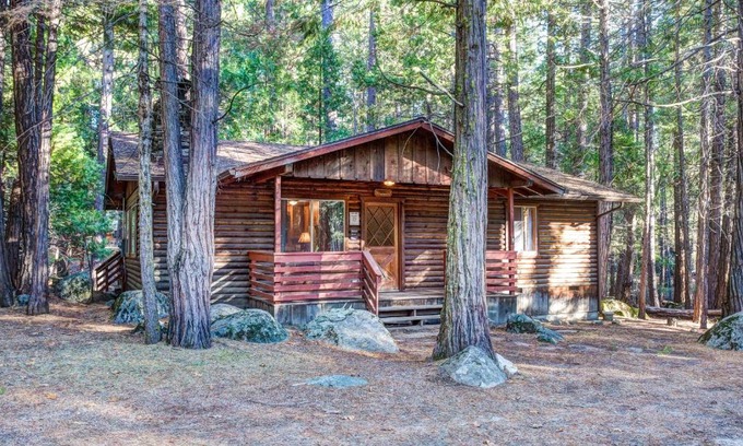 North Wawona Ski Chalet | 4 Pine Creek Cabin