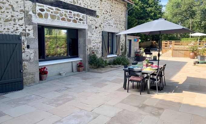 Berneuil House | 4* Private luxury Gîte on the River Vincou