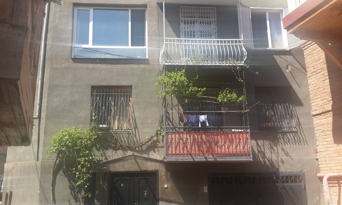 Tbilisi City Centre Apartment | 4 rooms apt in the heart of old town