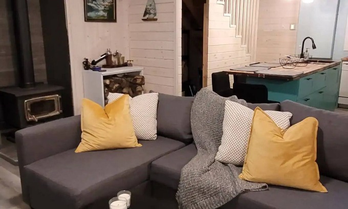 Little Bullhead Cottage | 4 Season Lakefront Cottage with Hot Tub