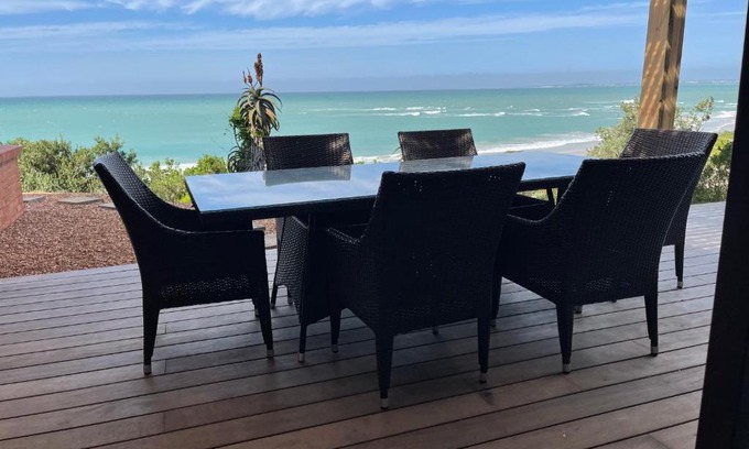 Paradise Beach House | 4 Zwaan