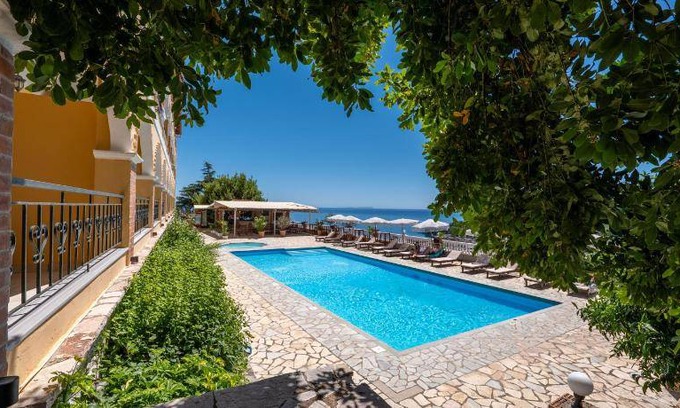 Himare Hotel | 40 m² Hotel ∙ 11 guests