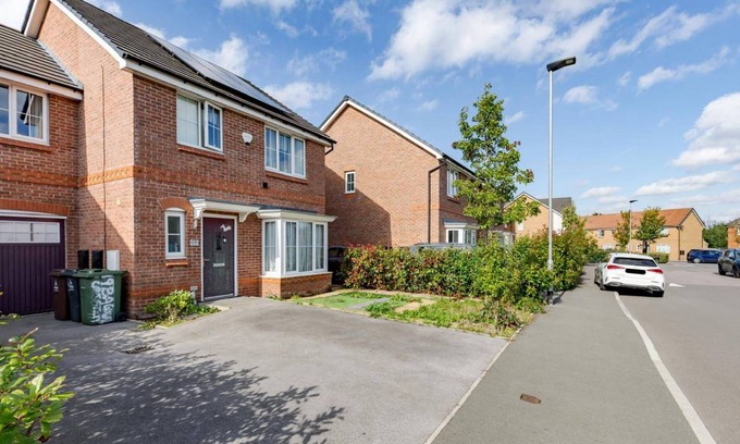Wednesbury Apartment | 40 m² Studio flat ∙ 1 bedroom ∙ 2 guests