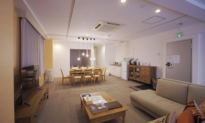 Kita Apartment | 401 Osakas largest private room 120 square met/Osaka Ōsaka