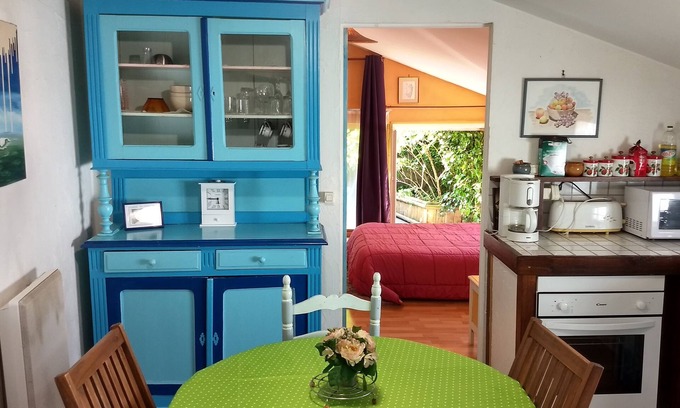 Saumur Apartment | 40m2 1st floor apartment, near the center of Saumur
