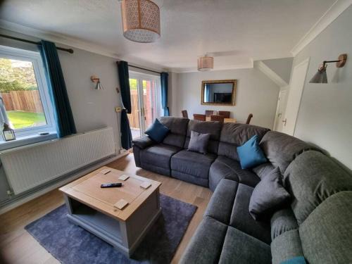 Orleton House | 41 mortimer drive, ideal location near ludlow