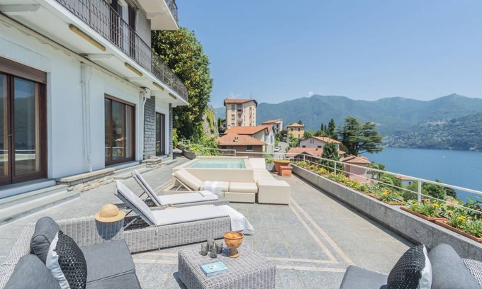 Moltrasio Villa | 430 m² Villa ∙ 7 bedrooms ∙ 12 guests