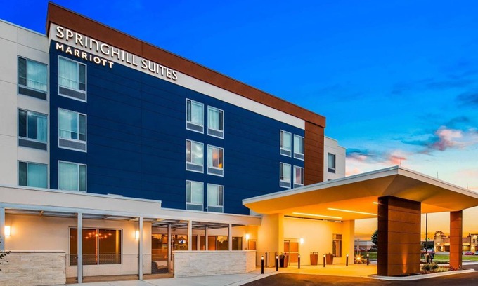 Chambersburg Hotel | 44 m² Hotel ∙ 127 guests