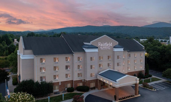 Hollins Hotel | 44 m² Hotel ∙ 127 guests