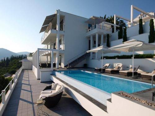 Municipality of Dubrovnik Villa | 450 m² Villa ∙ 4 bedrooms ∙ 8 guests