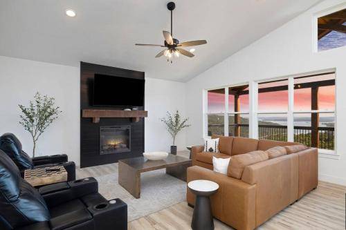 Indian Point Apartment | 465 m² Apartment ∙ 9 bedrooms ∙ 31 guests