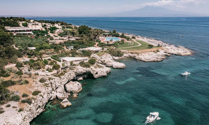Brucoli Hotel | 47 m² Hotel ∙ 127 guests