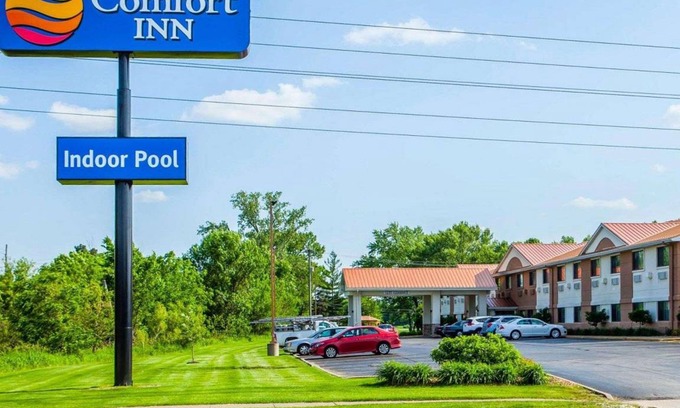 Quad Cities Hotel | 47 m² Hotel ∙ 8 guests