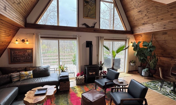 Keyser House | 474, Your Mountain Getaway.