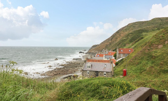 Banff Cottage | 49 CROVIE VILLAGE, character holiday cottage in Crovie