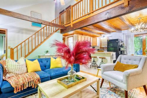 Lake Ariel House | 4BDR Hot Tub Game Room