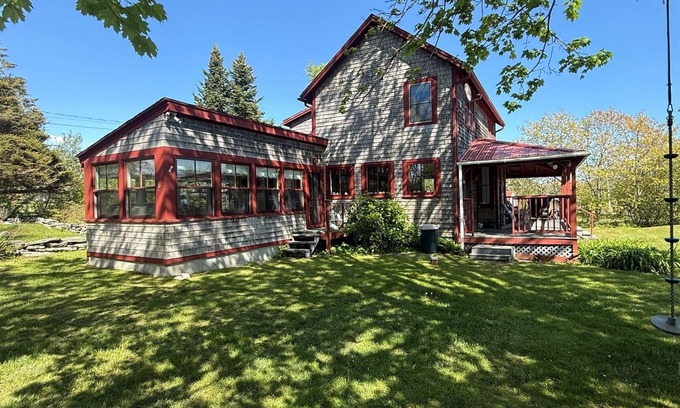 Pemaquid Point Cottage | 4BR, 2 BA Traditional Cottage with Ocean Views on Pemaquid Point
