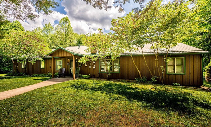 Nashville House | 4BR, 2BA