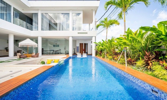 Kutuh Villa | 4BR Dream Villa 5 Min to Pandawa & Melasti Beach With Movie Room and TableTennis