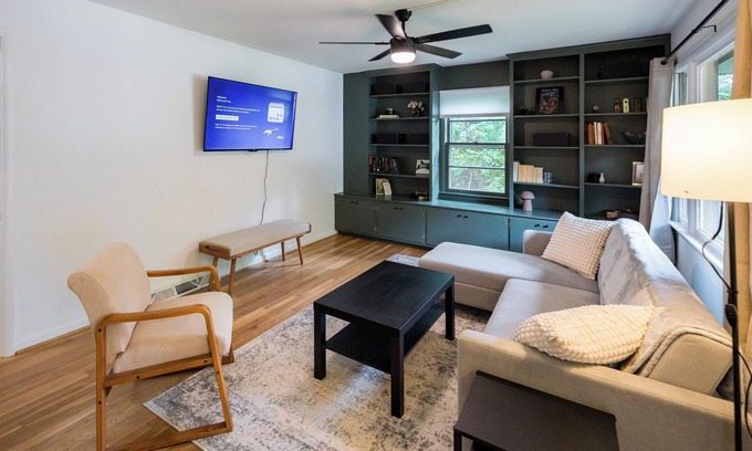 Charlottesville House | 4BR Home with Backyard, Laundry, Parking: Long Stays Near Hospital & Downtown