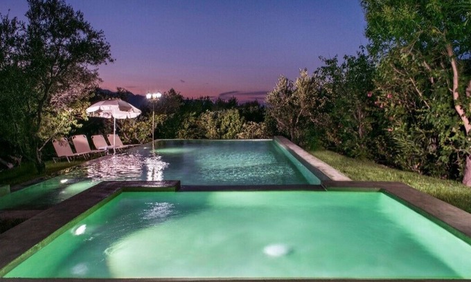 Darmarochori Villa | 5 bd property, comfortable, amazing view, pool