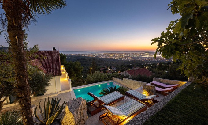 Klis House | 5 bedroom cozy home in Klis