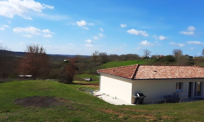 Durfort-Lacapelette House | 5-BEDROOM HOUSE WITH BEAUTIFUL VIEW