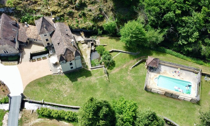 Salignac-Eyvignes House | 5 Bedroom Private vacation home in SALIGNAC EYVIGNES