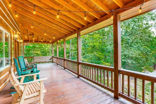 My Mountain House | 5 Mi to Blue Ridge Lake Cabin with Fire Pit!