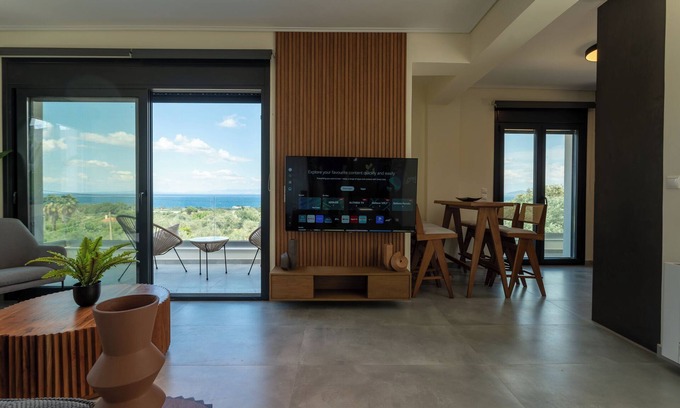 Neapoli Villa | 5 minutes from down town and aegean sea view