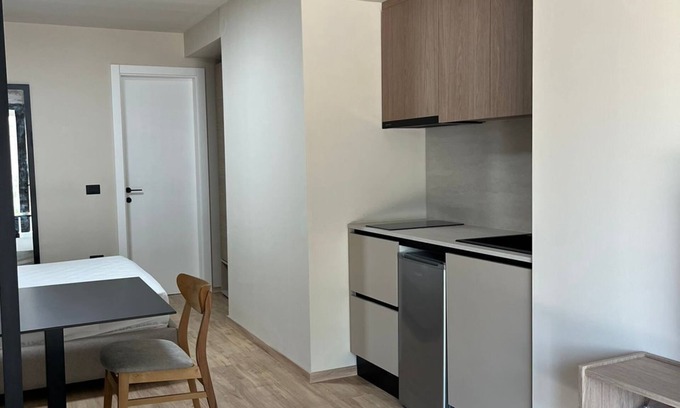 Vlore Apartment | 5 minutes from the beach! Studio with Garden View