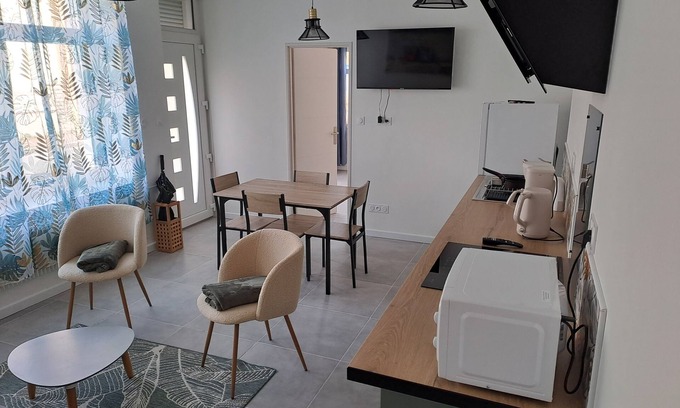 Bleriot-Plage Apartment | 5 minutes walk from the beach of blériot-plage! ground floor apartment.